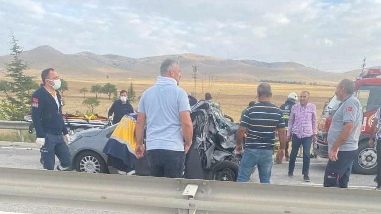 Eskişehir'de feci kaza; 1 Ölü, 3 ağır yaralı