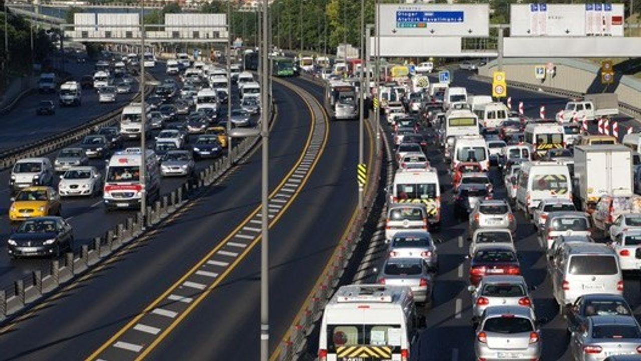 Eskişehir’de trafiğe kayıtlı araç sayısı 317 bin 715 ’e ulaştı