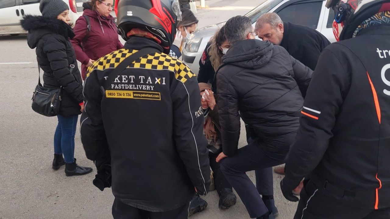 Eskişehir’de otomobilin çarptığı kadın yaralandı.