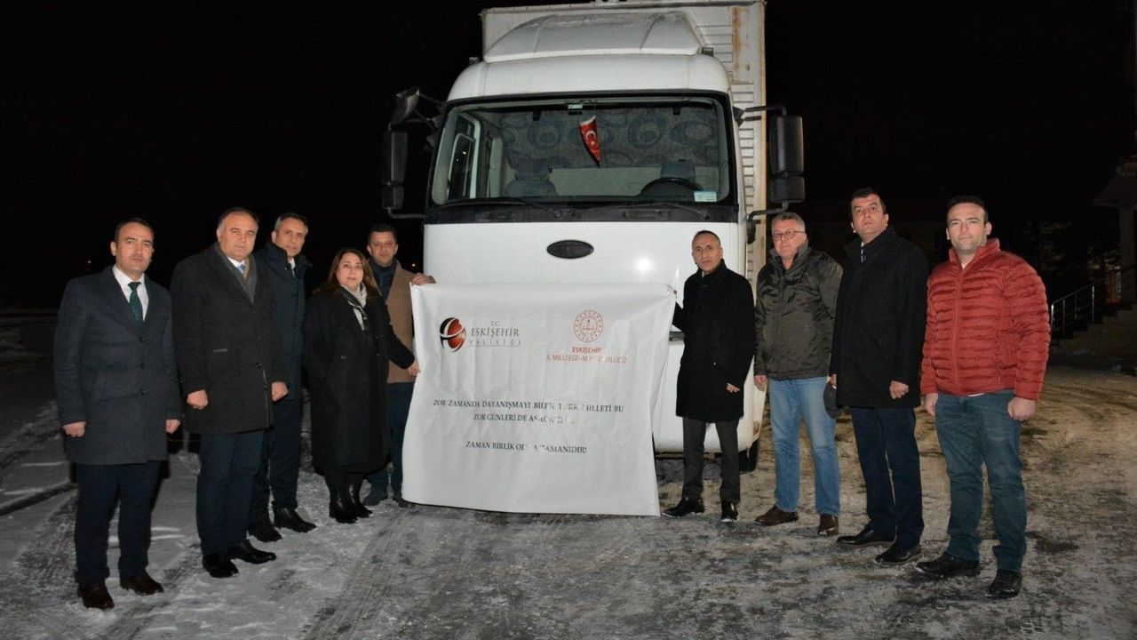 Eskişehir'deki Meslek Liselerince Donatılan Mobil Mutfaklar Yolda