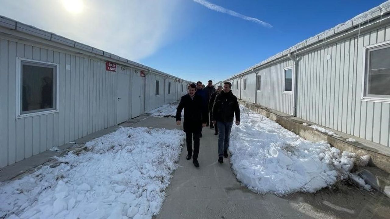 Cumhuriyet Başsavcılığı deprem bölgesine 450 yataklı prefabrik bina gönderecek