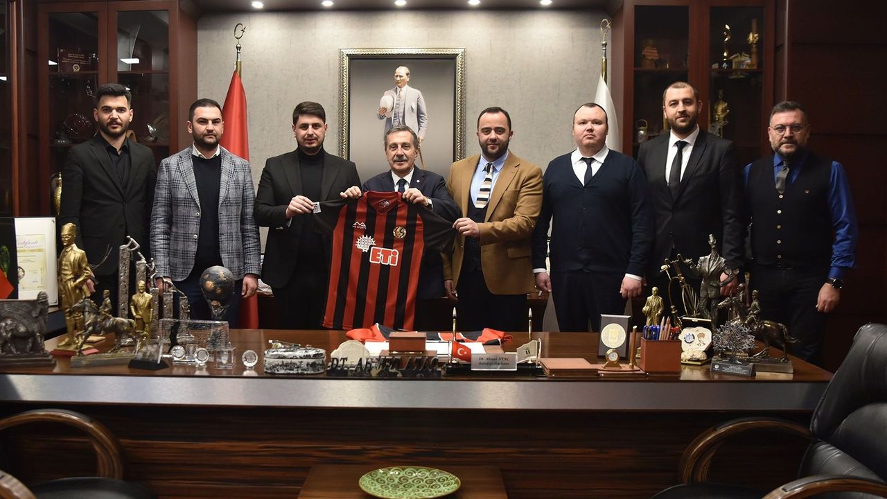 Eskişehirspor Yönetiminden Başkan Ataç’a Ziyaret