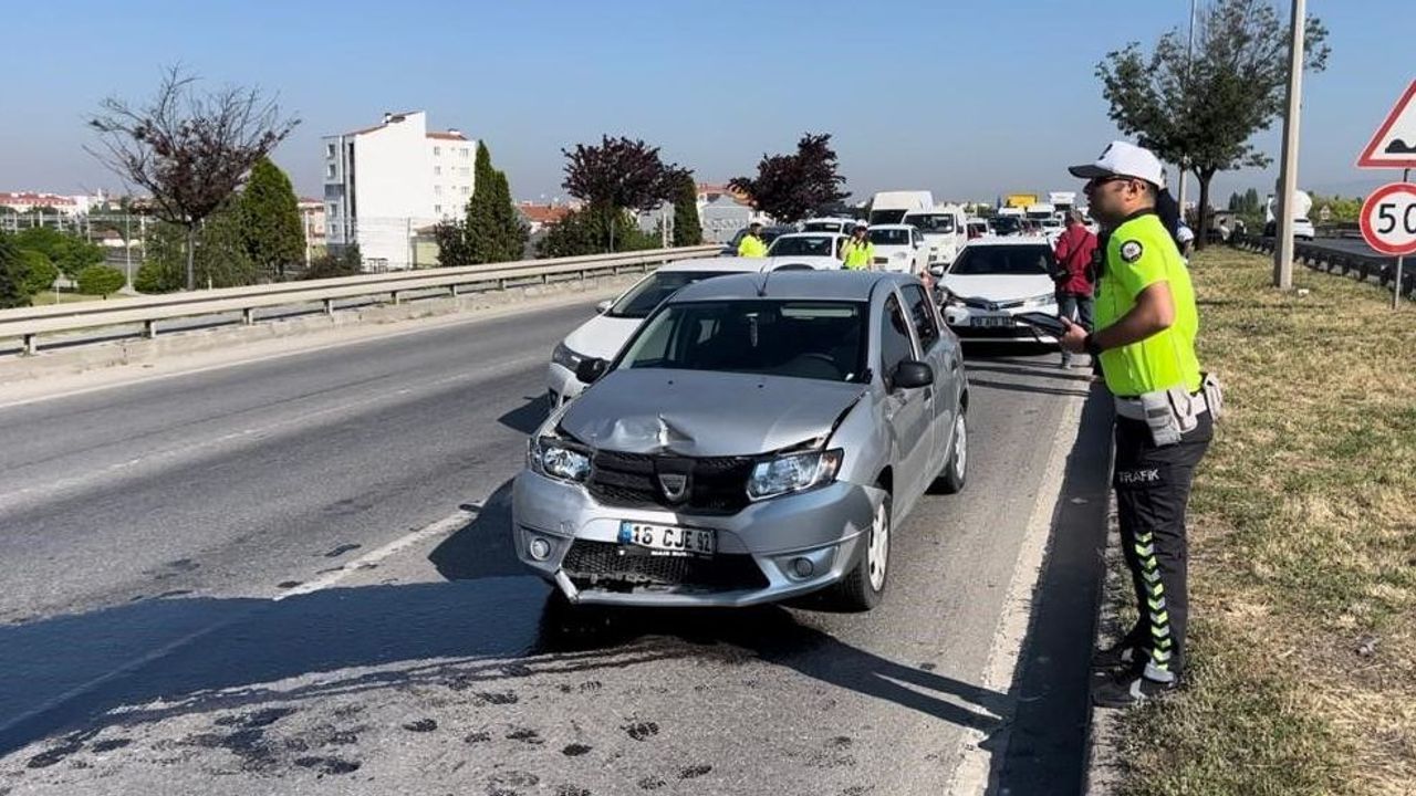 Eskişehir’de 9 Aracın Karıştığı Kazada: 5 Yaralı
