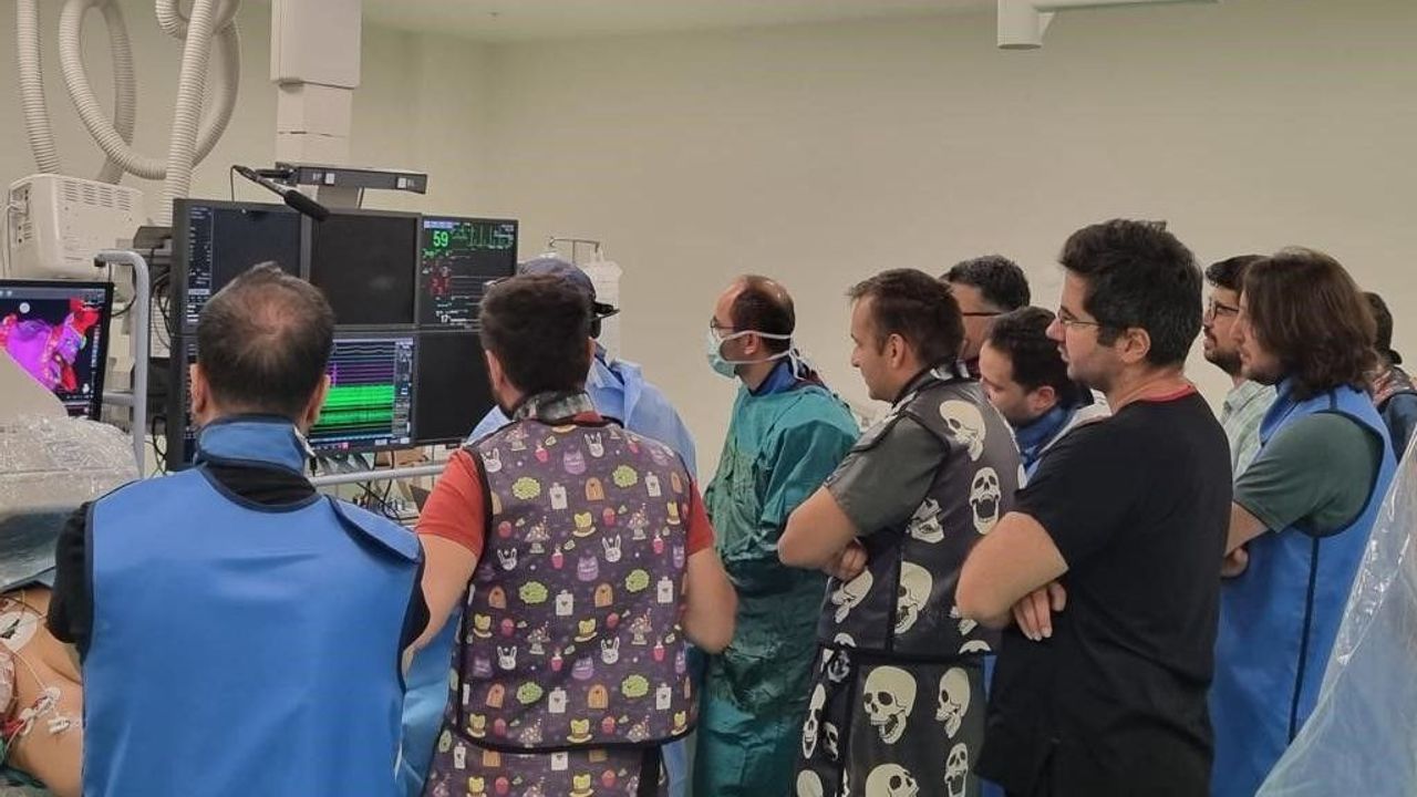 Eskişehir Şehir Hastanesi’nde Türkiye’de Bir İlk Gerçekleştirildi
