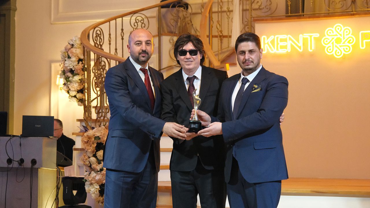 “Eskişehirspor Özel Ödülü”nün sahibi Ahmet Başal