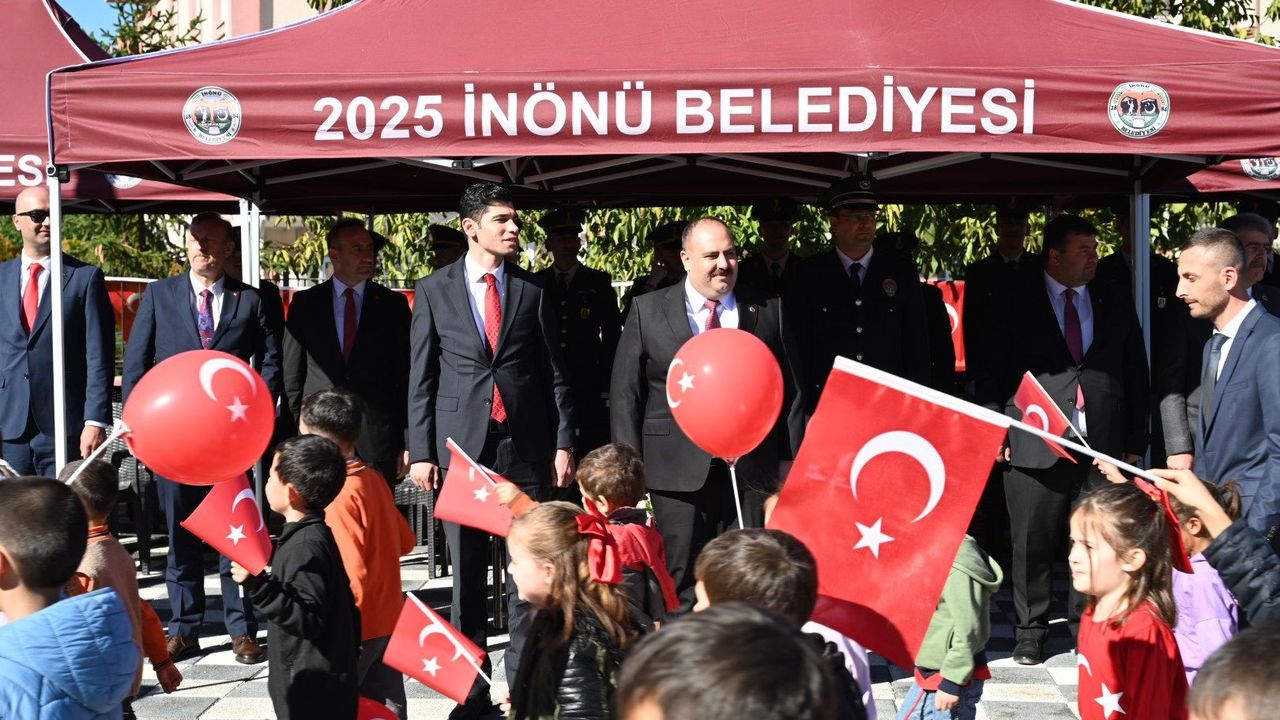 İnönü’de Cumhuriyet’in 102. Yılı Coşkuyla Kutlandı!
