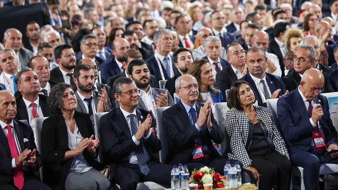 CHP’de Kurultay Süreci Başlıyor: Kılıçdaroğlu Tari