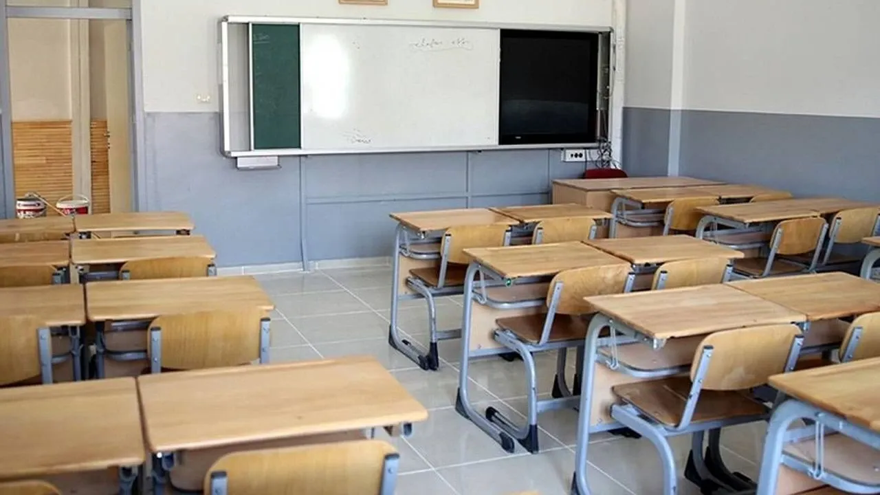 Cuma Günü Okullar Tatil Edildi: MEB Yeni Kararı Açıkladı
