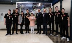 Küpeli, onları ağırladı