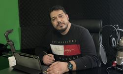 Depremzede Öğrenciler için Ücretsiz Online Ders Vermeye Başladılar