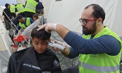 Eskişehirli Kuaförler Depremzede Çocuklara Kişisel Bakım Hizmeti Verdi