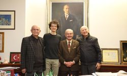 Eski Bakan Çakmur'dan Büyükerşen'e  ziyaret