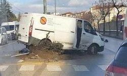 Cumhuriyet Bulvarında Kaza, Araçlarda Maddi Hasar Oluştu