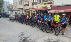 Bisiklet takımı Cumhuriyetin 100’üncü yılını Uludağ’ın Zirvesinde Kutladı