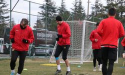 Eskişehirspor Yunusemrespor Maçına Hazırlanıyor