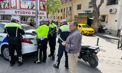 Polisten Araç Yasağı Olan Caddeye Denetim