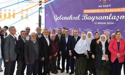 AK Parti Eskişehir'de Bayramlaşma Heyecanı Yaşandı