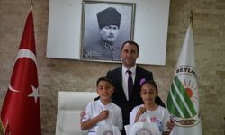 23 Nisan'da Karabacak'ın Koltuğu İki Miniğin