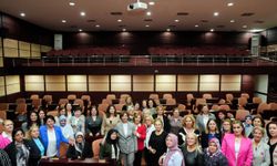 CHP Kadın Kolları: "Sizinle Gurur Duyuyoruz"