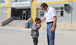 Öğrencisini Hemlich Manevrası ile Hayata Döndürdü