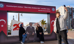 Ulus Meydanında Fotoğraf Alanına Yoğun İlgi Gösterildi