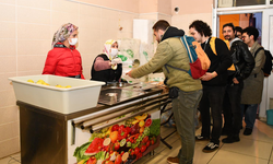 Öğrencilerden Yemek Desteğine Yoğun İlgi