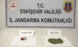 Uyuşturucu Ticareti Yapan Şahıslar Jandarmadan Kaçamadı