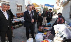 Vali Aksoy Semt Pazarında Esnafla Buluştu