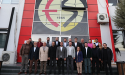 Meclis Üyelerinden Eskişehirspor'a Ziyaret