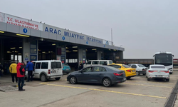 Araç Muayenesi İçin Yoğun Kuyruk