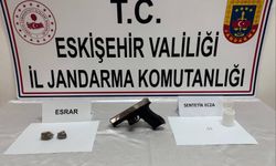 Eskişehir’de Narkotik Operasyonu: Şüpheliden Hap, Esrar ve Tabanca Ele Geçti