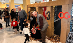 Minikler, Büyükleriyle Atatürk'ü Andı: "Sen Rahat Uyu Atam!"