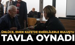 Ünlüce, Emek Kafe’de Emeklilerle Buluştu: Tavla Oynadı