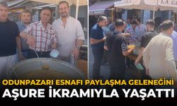 Odunpazarı Esnafı Paylaşma Geleneğini Aşure İkramıyla Yaşattı