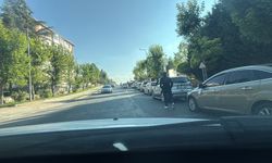 Ambulans İstasyonu Önündeki Düğün Konvoyu Tepki Çekti