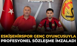 Eskişehirspor Genç Oyuncusuyla Profesyonel Sözleşme İmzaladı