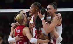 Şampiyonuz: Filenin Sultanları Final Maçında Brezilya'yı 3-1 Mağlup Etti
