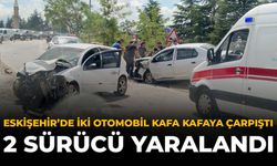 Eskişehir’de İki Otomobil Kafa Kafaya Çarpıştı: 2 Sürücü Yaralandı