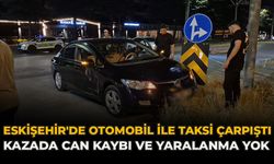 Eskişehir'de Otomobil İle Taksi Çarpıştı: Kazada Can Kaybı Ve Yaralanma Yok