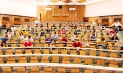 Eskişehir'de Üniversitelere 16 Yeni Bölüm Geliyor: YÖK Başkanı Özvar Açıkladı