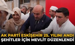 AK Parti Eskişehir 25. Yılını Andı: Şehitler İçin Mevlit Düzenlendi