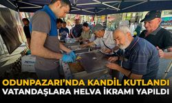 Odunpazarı'nda Kandil Kutlandı: Vatandaşlara Helva İkramı Yapıldı