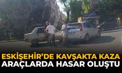 Eskişehir'de Kavşakta Kaza: Araçlarda Hasar Oluştu