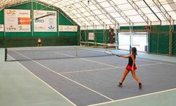 Eskişehir'de Kurtuluş Kupası Tenis Turnuvası Başladı