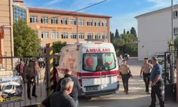 SON DAKİKA: Manisa'da Liseye Silahlı Saldırı! Yaralı Öğrenciler Var