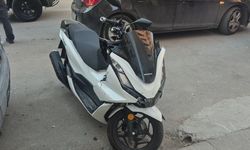 Eskişehir’de Otomobilin Arkasına Çarpan Motosiklet Devrildi