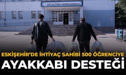 Eskişehir’de İhtiyaç Sahibi 500 Öğrenciye Ayakkabı Desteği