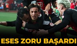 EsEs Zoru Başardı