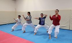 Eskişehir’de Genç Sporcuların Karate Mesaisi Sürüyor