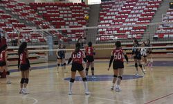 Eskişehir’de Okul Sporları Voleybol Gençler Müsabakaları Başladı